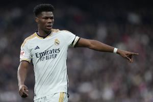 马卡：阿隆索对琼阿梅尼的定位是多面手，兼顾中卫和后腰位置