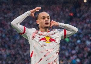 罗马诺：西蒙斯表态愿加盟切尔西，但蓝军和阿森纳都需要先卖人