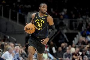 美记：库明加事件完全解决后霍福德才会正式签约勇士