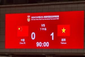 马德兴:丢球就是体能不支!换人?替补席上的人都在着忙全运会呢